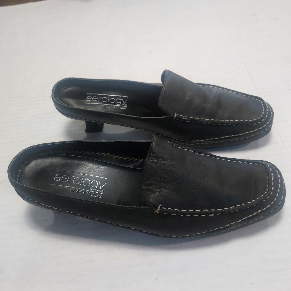 Aerology Penelope Women's Two Stitched Moc Toe Black Kitten Heels Mule Size 8M